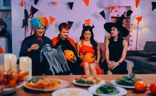 Costume Ideas! Spice Up Your BBQ With Cool Costume Theme Parties